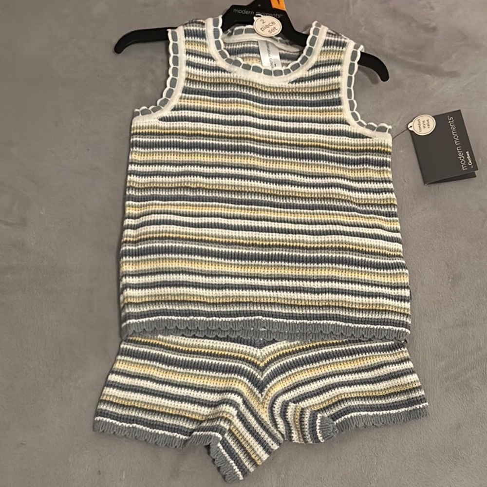 Chic Striped Knit Top and Shorts Set - BRAND NEW